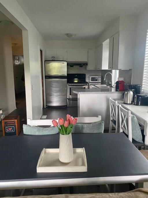 4 Bedroom Upper Level Kits Home Vancouver Luaran gambar