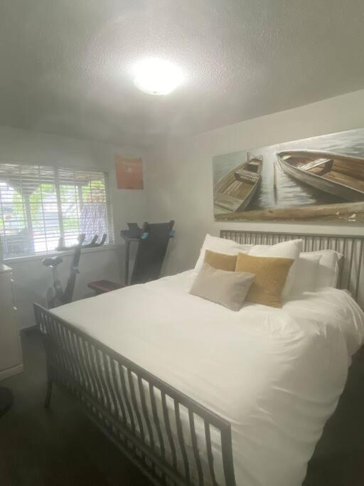 4 Bedroom Upper Level Kits Home Vancouver Luaran gambar