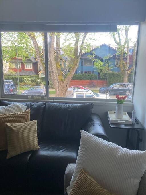 4 Bedroom Upper Level Kits Home Vancouver Luaran gambar