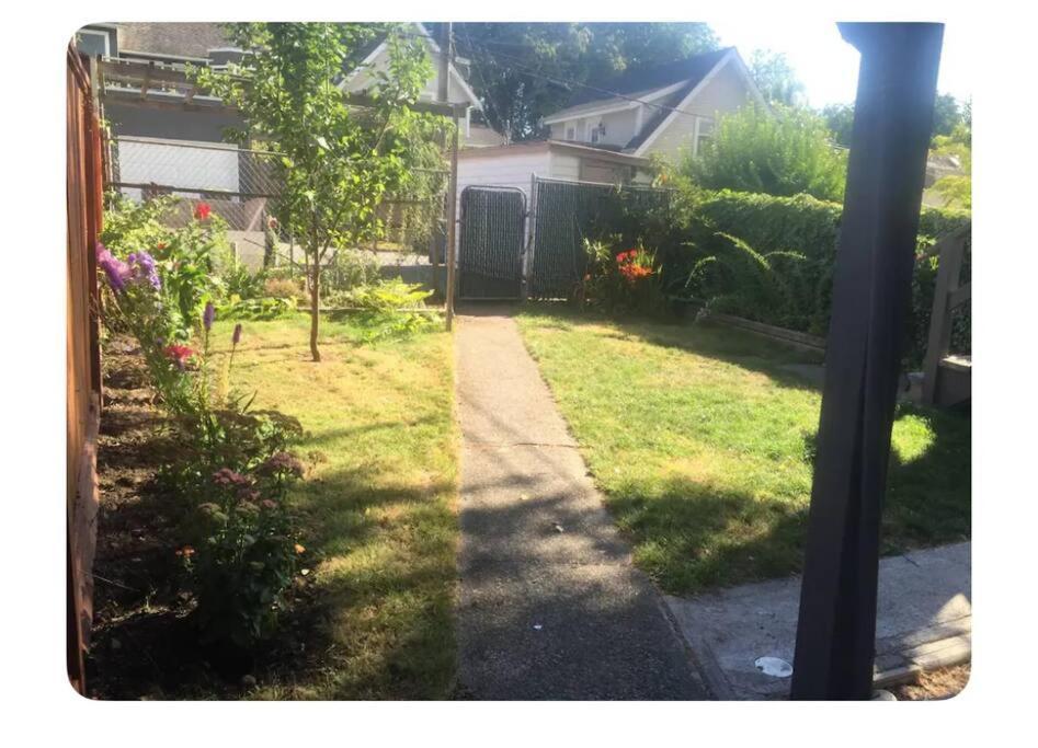 4 Bedroom Upper Level Kits Home Vancouver Luaran gambar